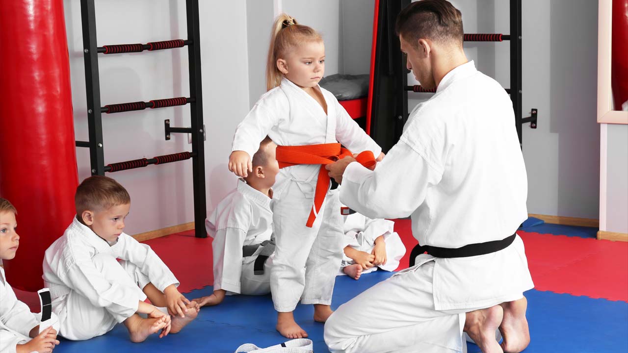 How to Tie a Karate Belt on a Child